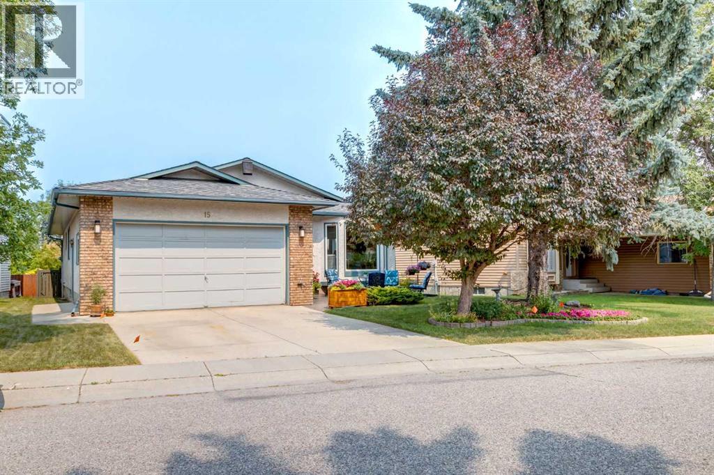 15 Sunrise Crescent SE