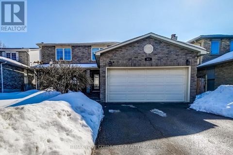 911 FERNDALE CRESCENT Newmarket (Gorham-College Manor) ON L3Y6B6