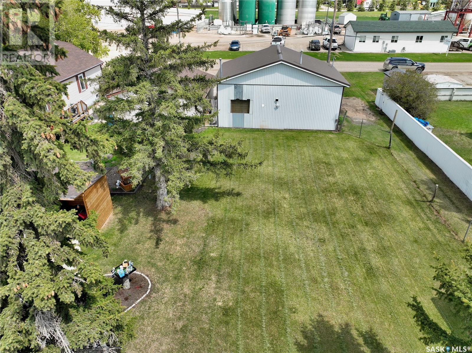 124 South Railway AVENUE