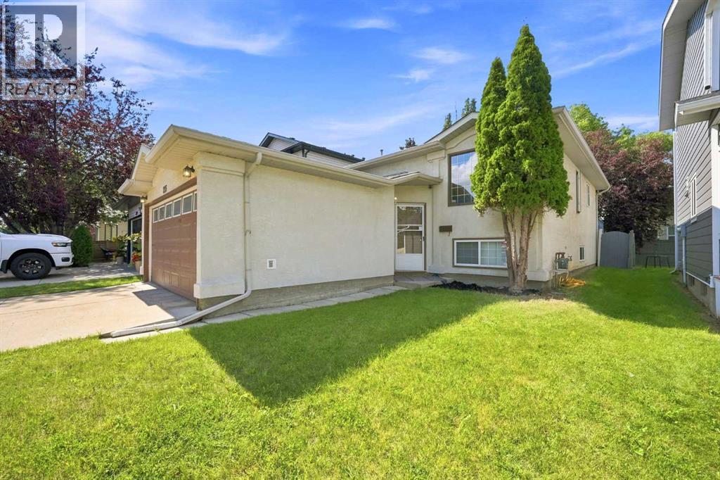 225 Harvest Glen Place NE