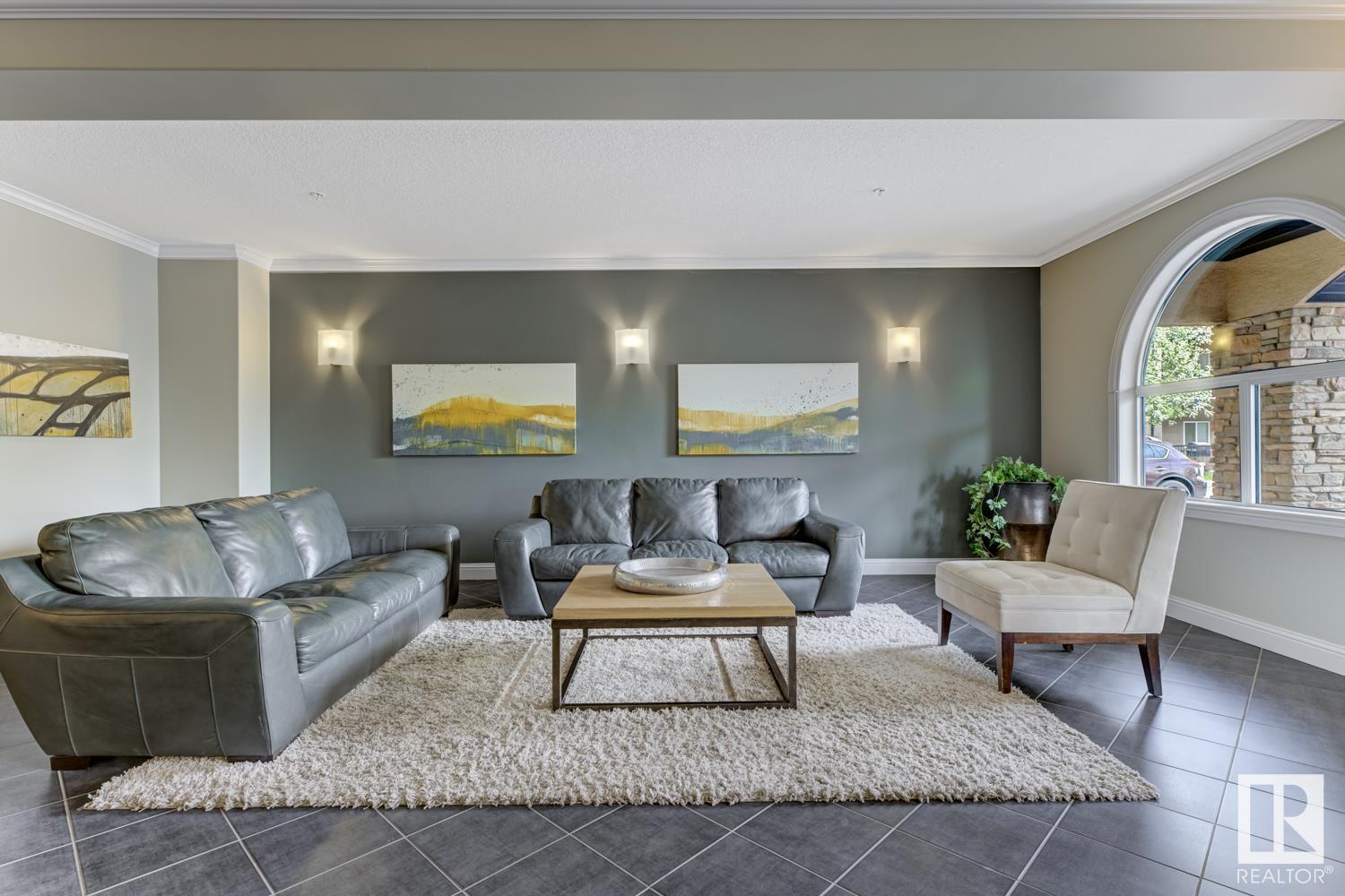 #111 14604 125 ST NW