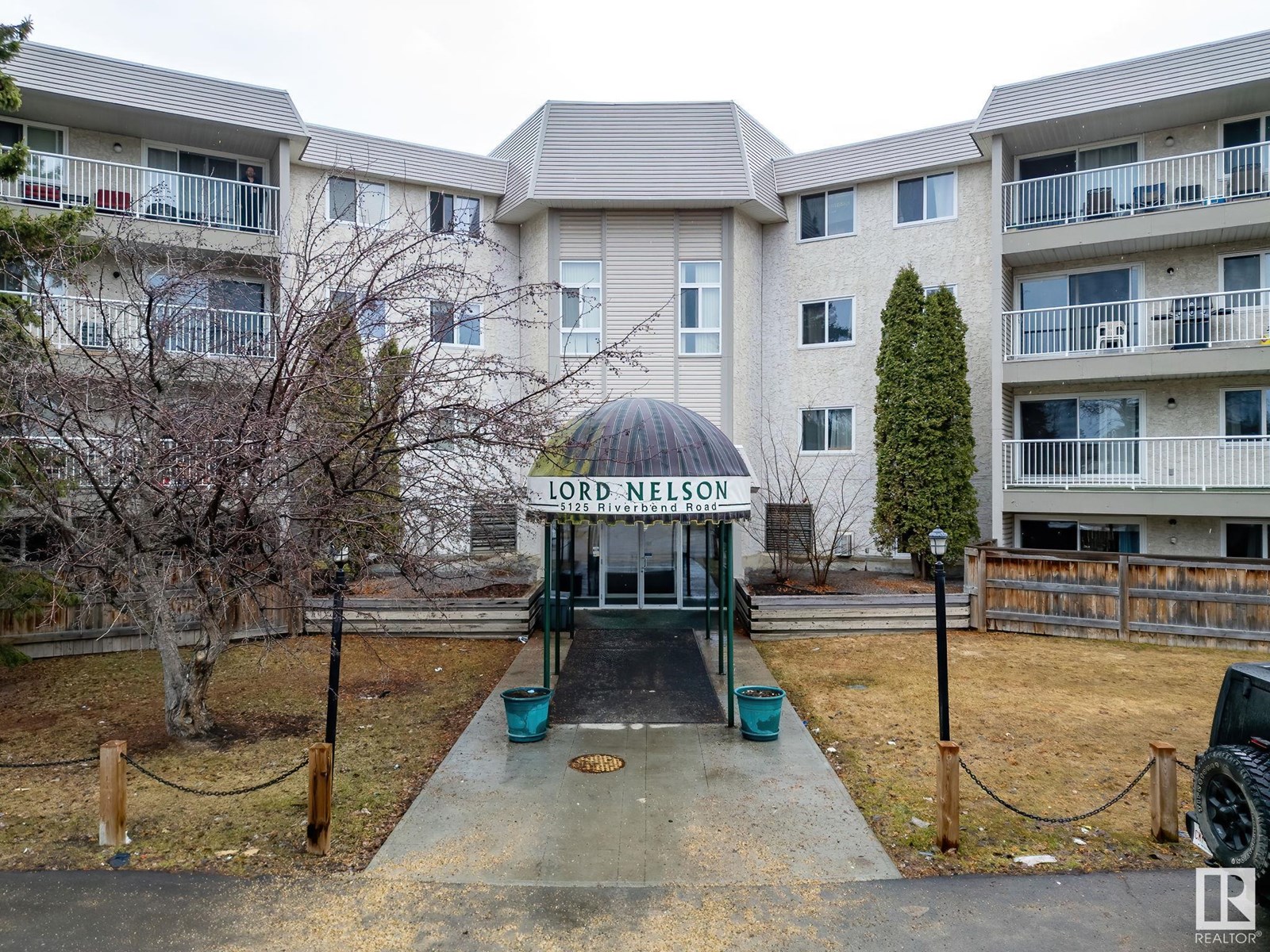 #106 5125 RIVERBEND RD NW