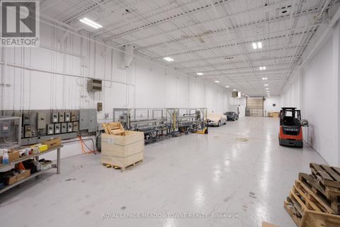 A - 685 SPEEDVALE AVENUE Guelph (Willow West/Sugarbush/West Acres) ON N1K1E6