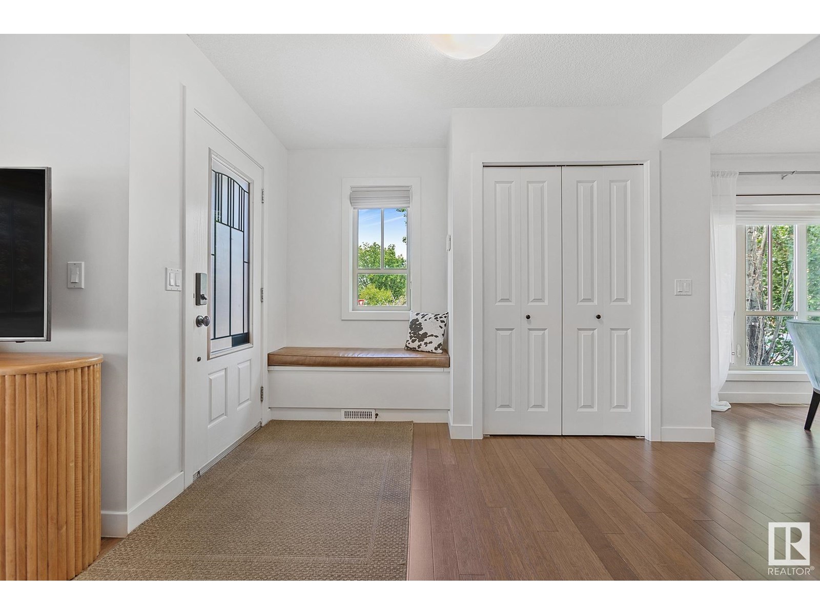 2121 AUSTIN LINK SW