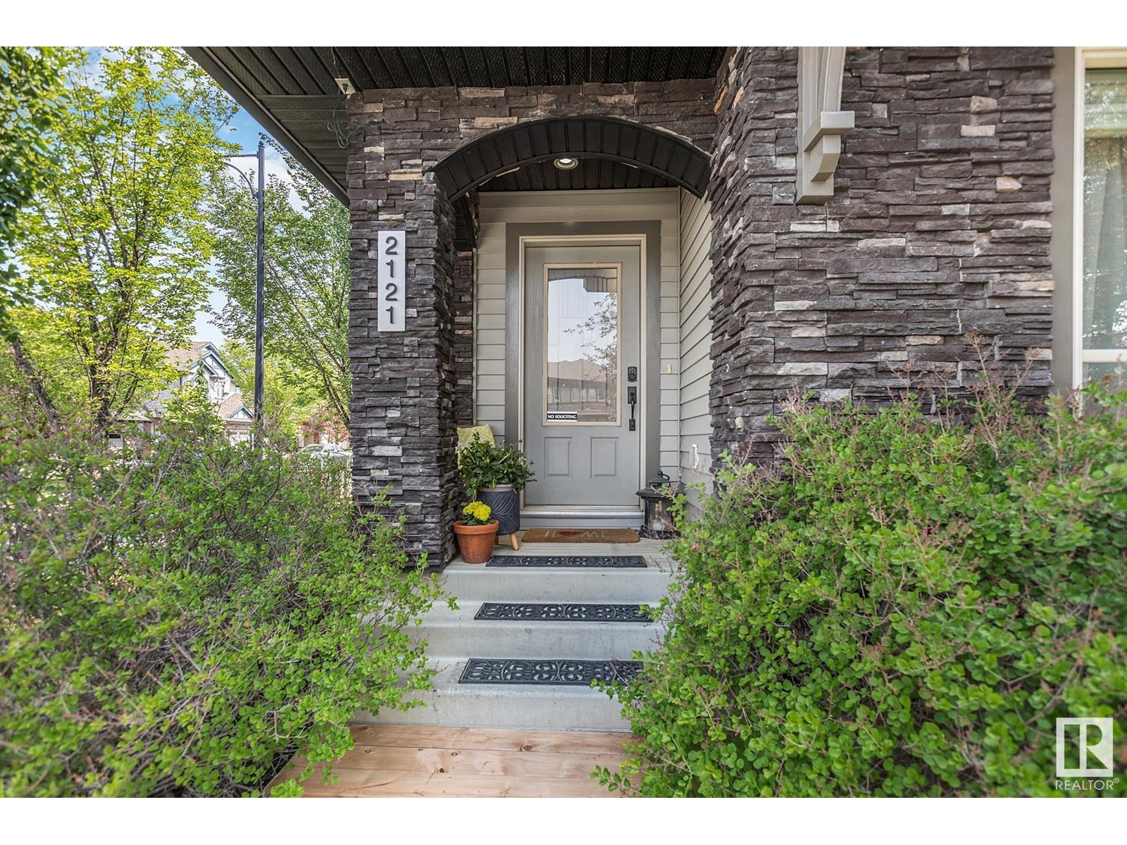 2121 AUSTIN LINK SW