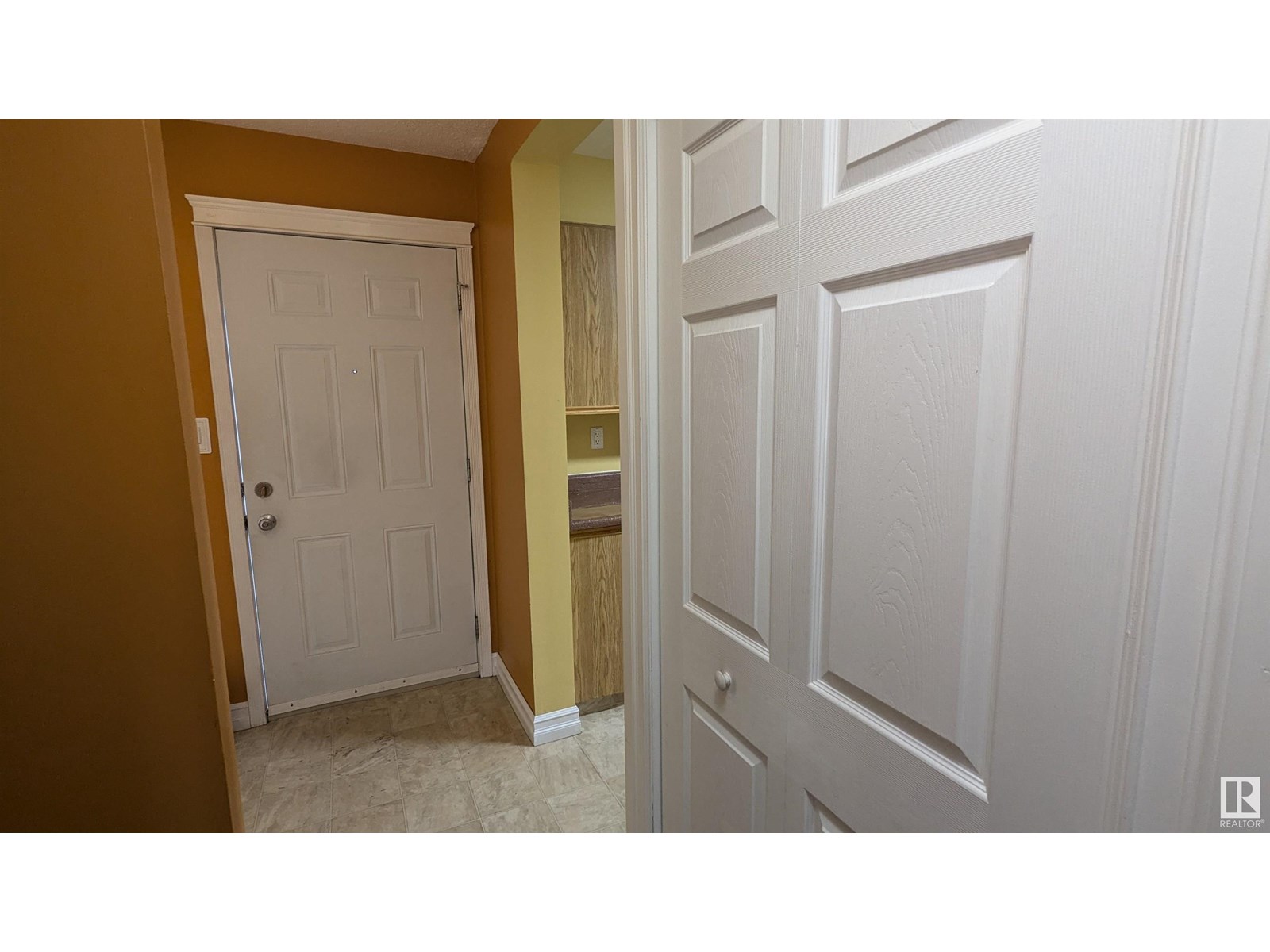 #57 1415 62 ST NW
