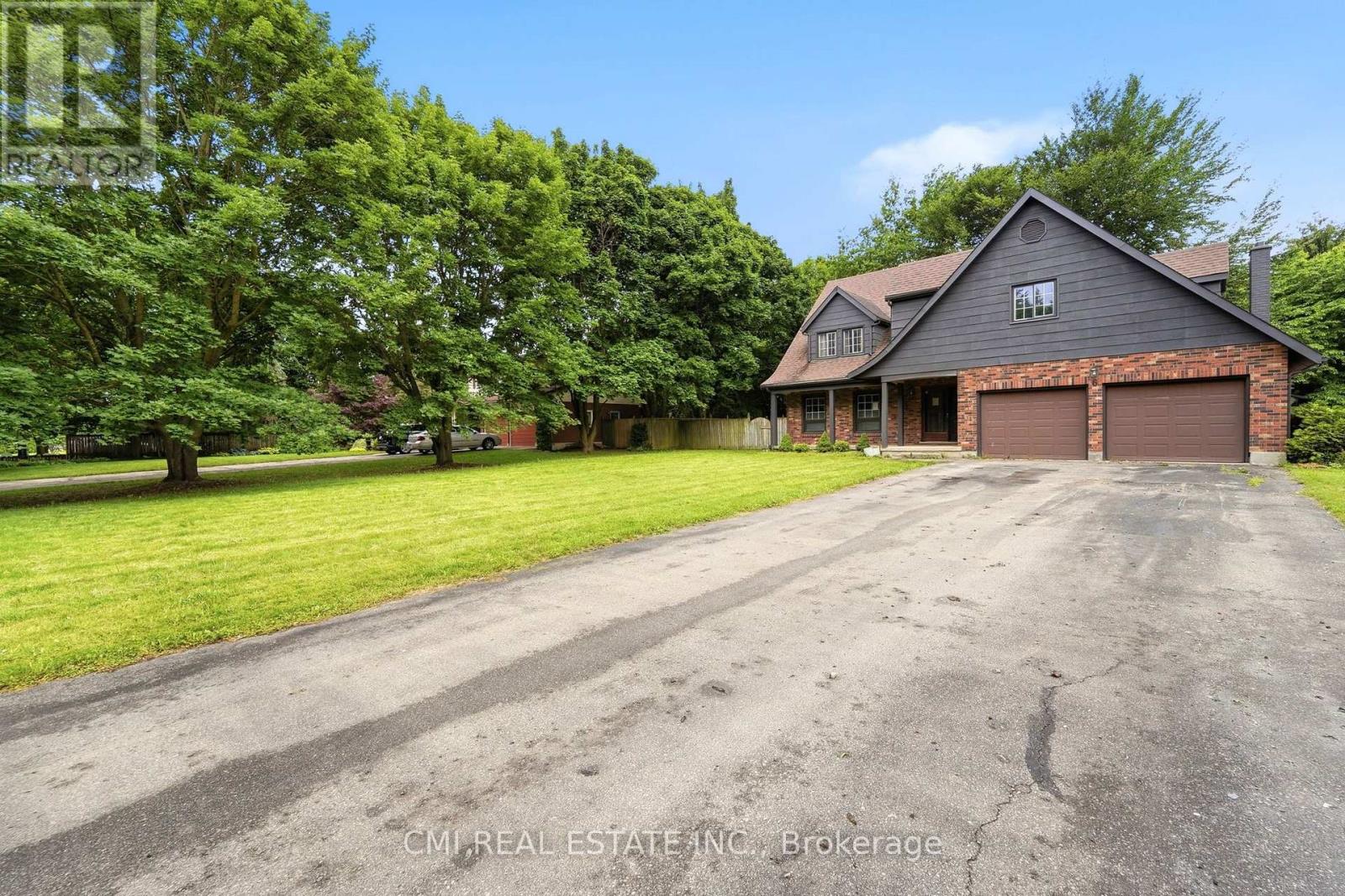 6 JOHN PLACE