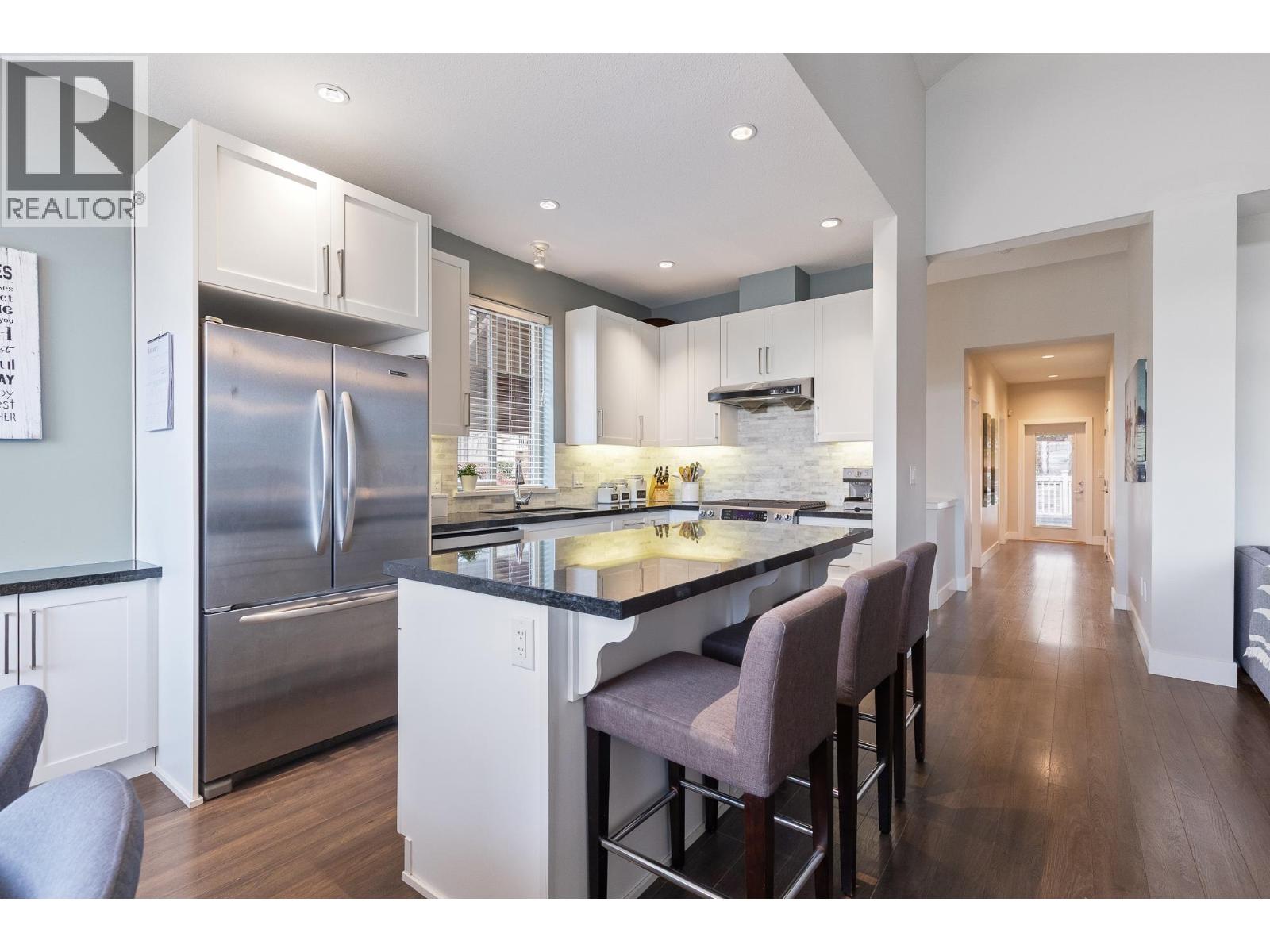 118 3467 GISLASON AVENUE