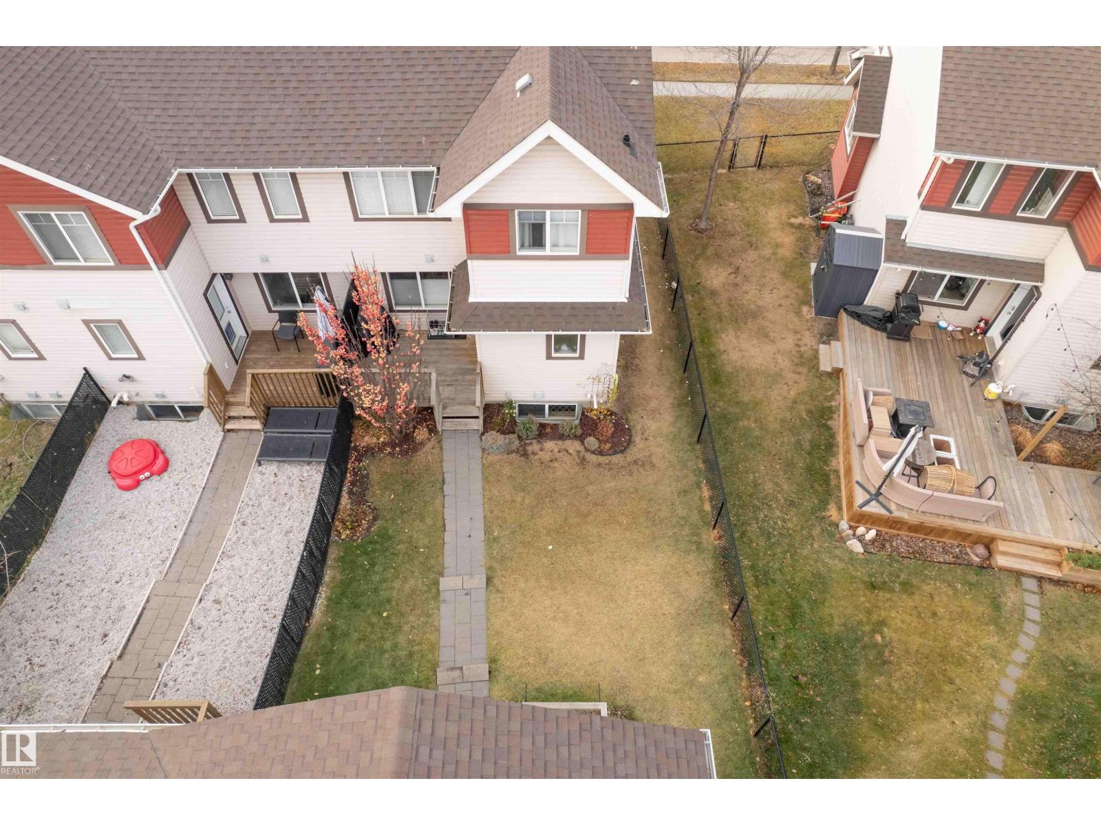 2063 TRUMPETER WY NW