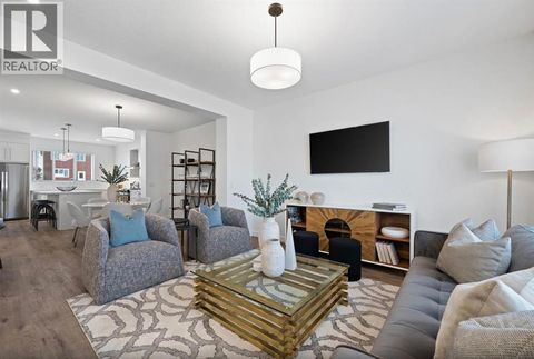 552 Lewisburg Place NE Calgary AB T3P2N4