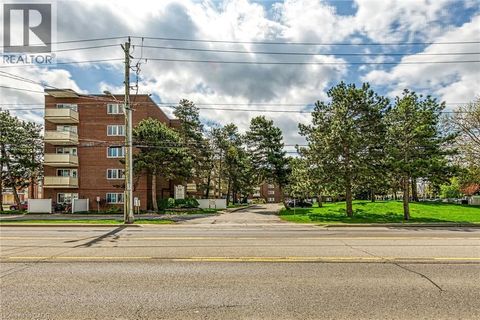 198 SCOTT Street Unit# 220 St. Catharines ON L2N5T3
