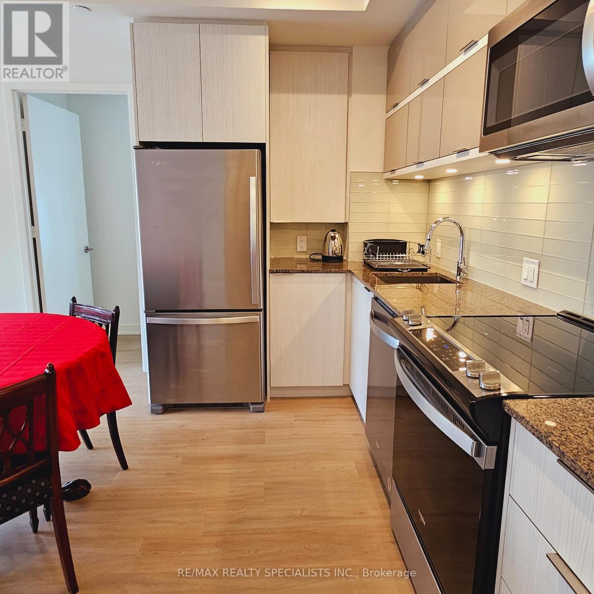 410 - 10 DEERLICK COURT