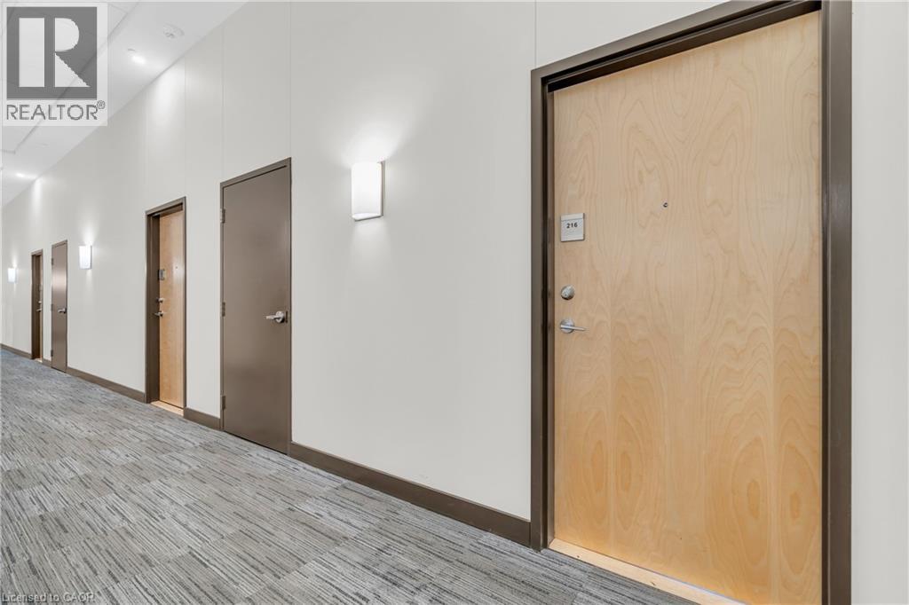 100 GARMENT Street Unit# 216