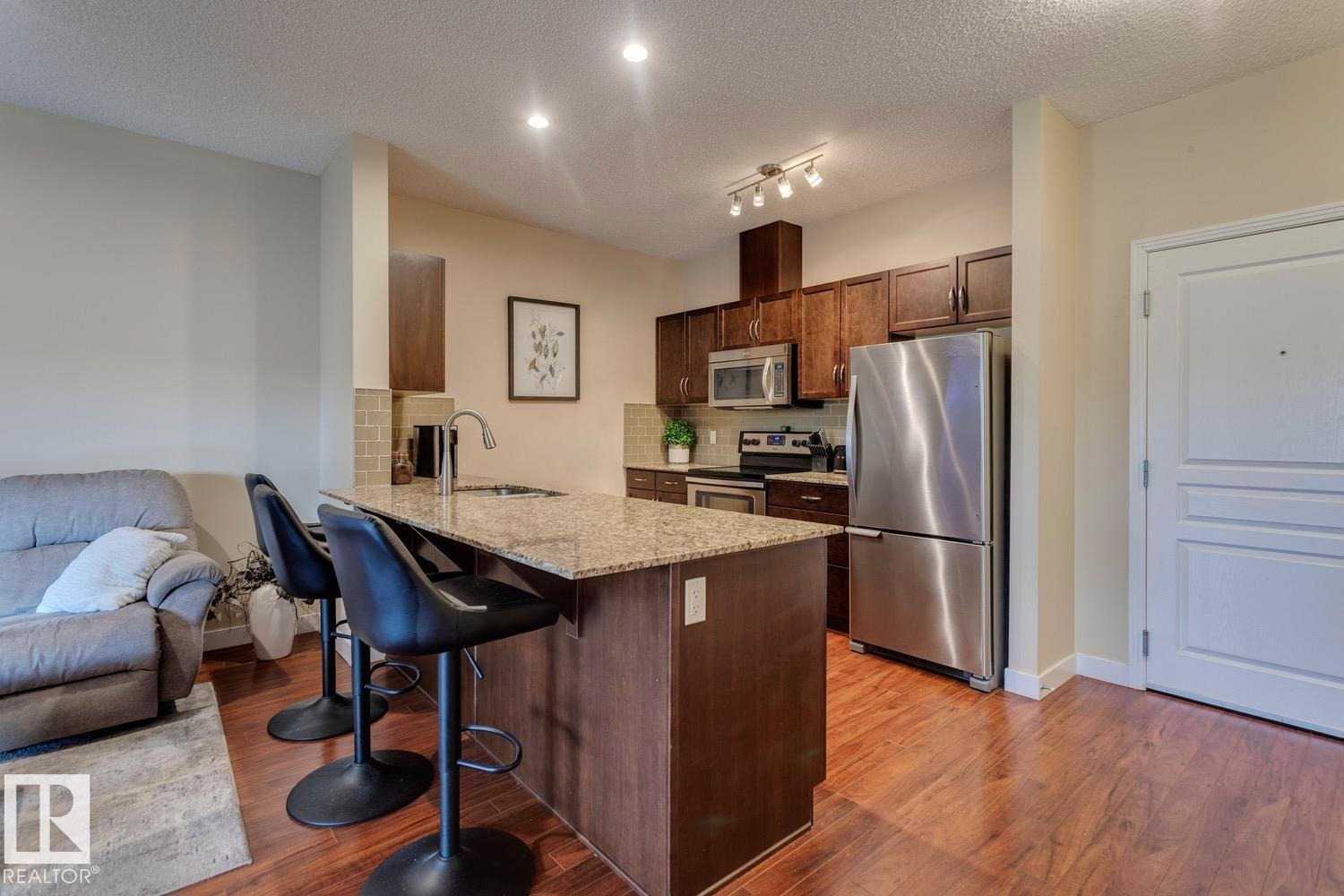 #426 2045 GRANTHAM CT NW