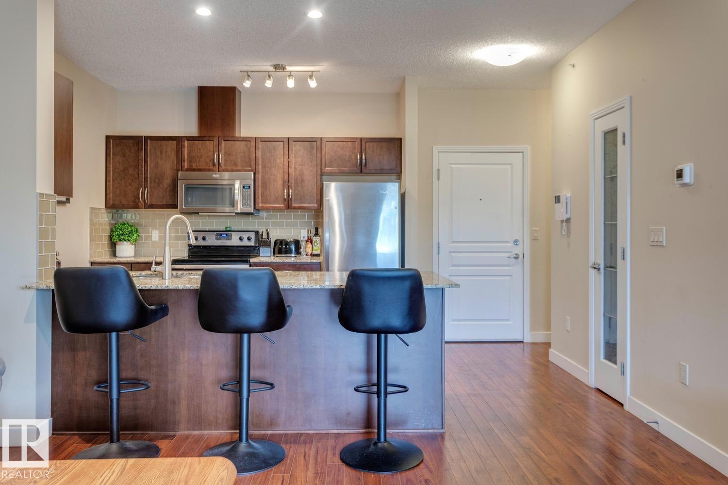 #426 2045 GRANTHAM CT NW