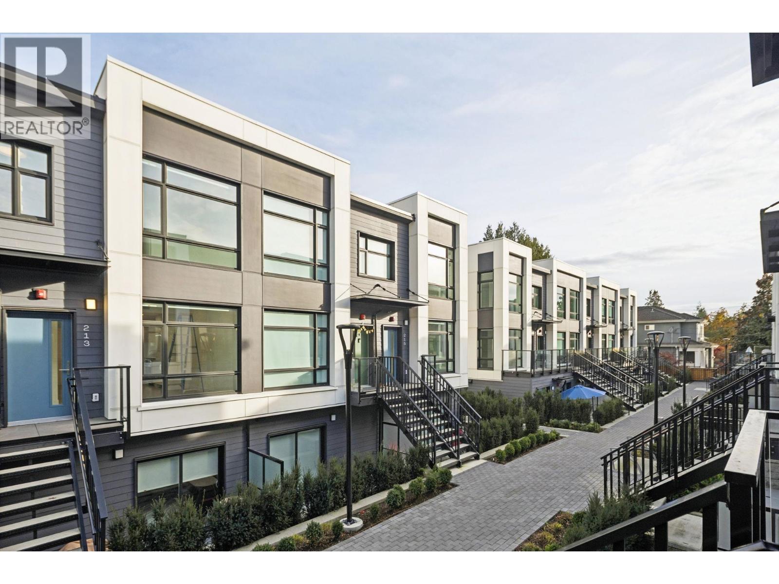 225 1010 W 47TH AVENUE