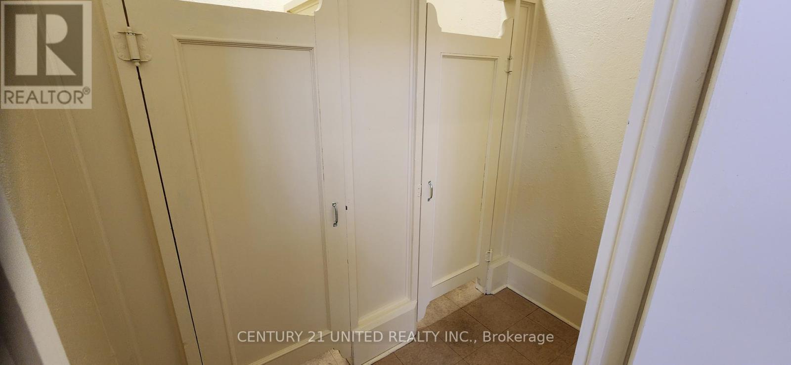 15 - 280 PERRY STREET