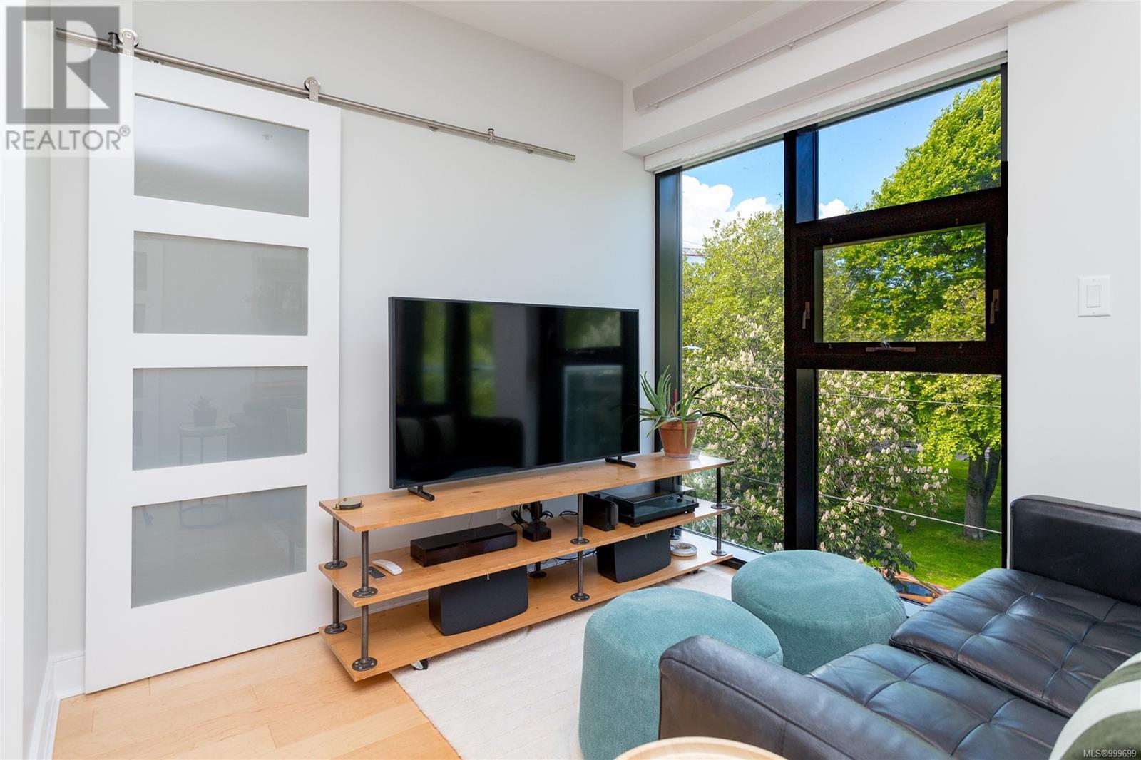 N408 1105 Pandora Ave