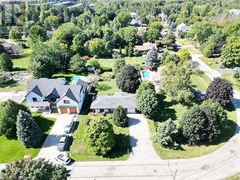 33 RIDGEWAY Avenue Guelph ON N1L1G9