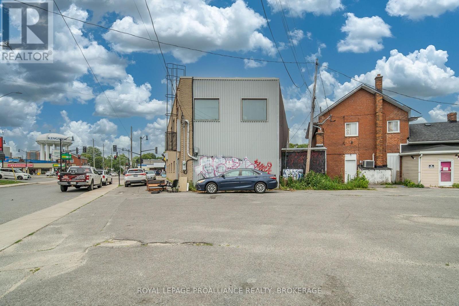726-736 PRINCESS STREET
