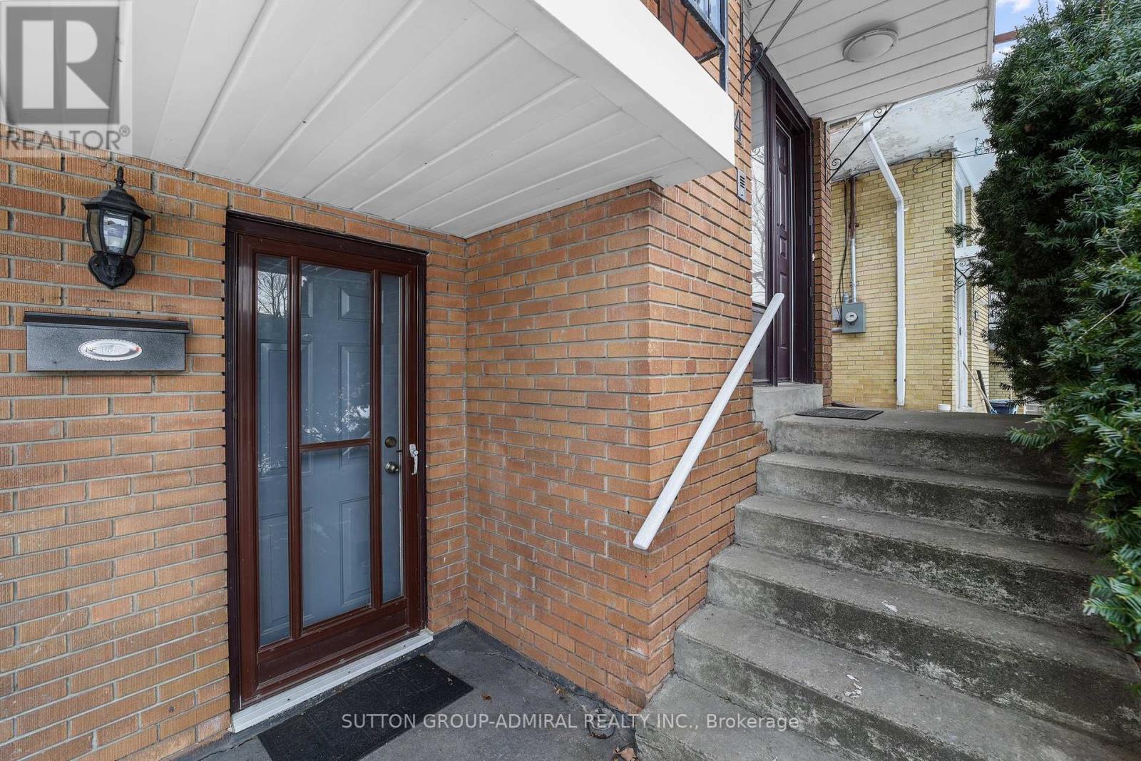 4 CARSCADDEN DRIVE