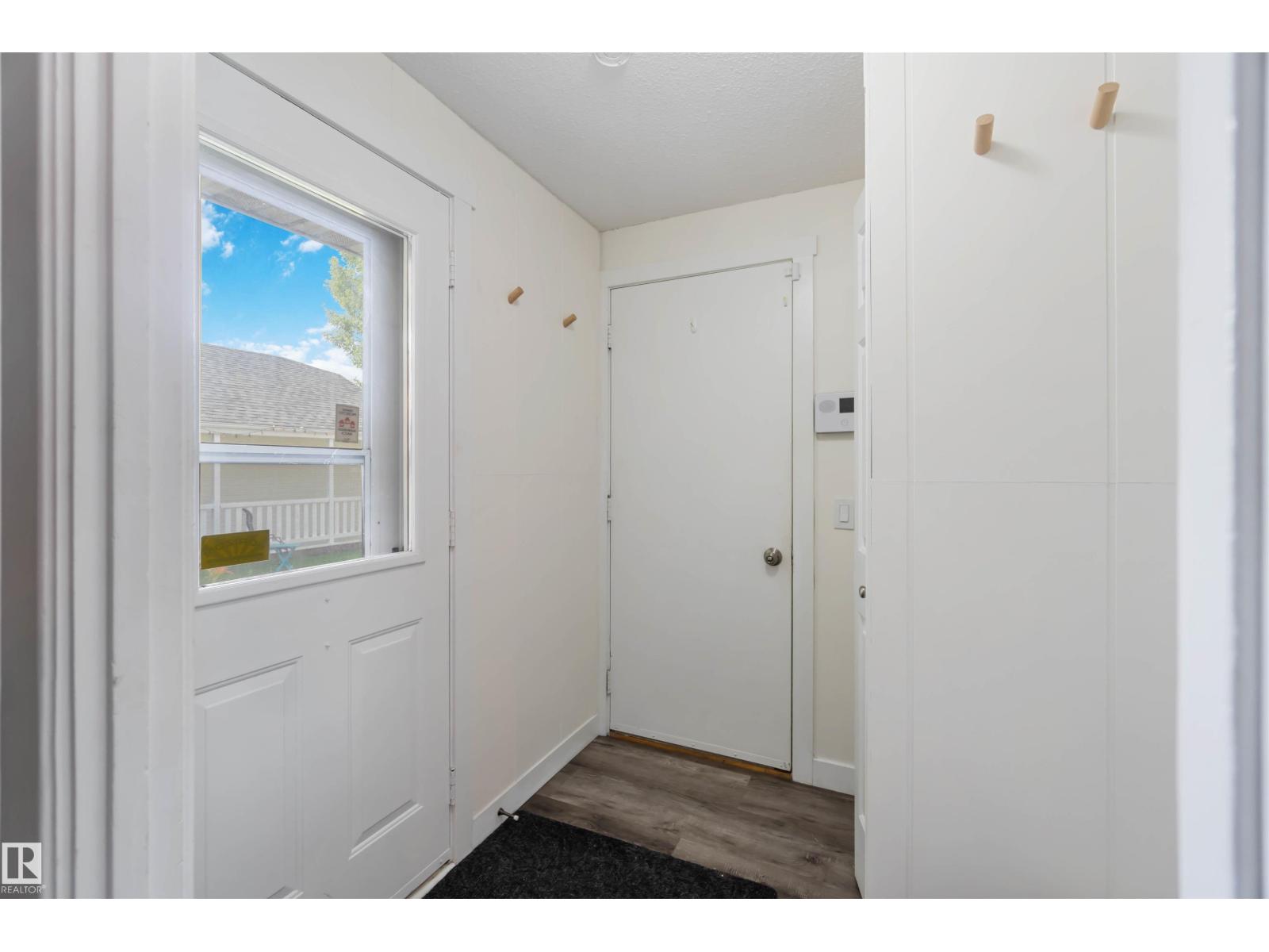 33 VENTNOR PL