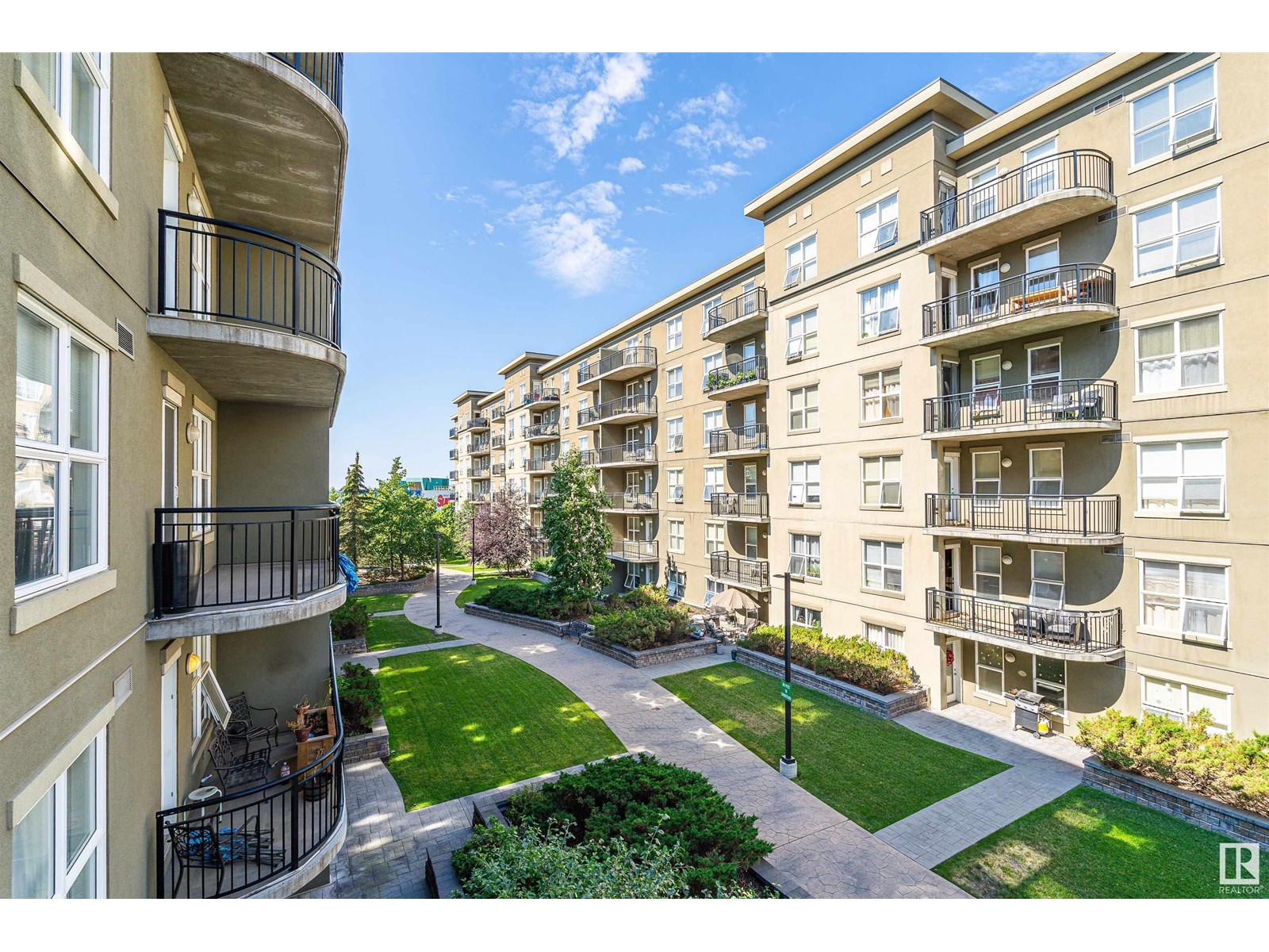 #1-206 4245 139 AV NW