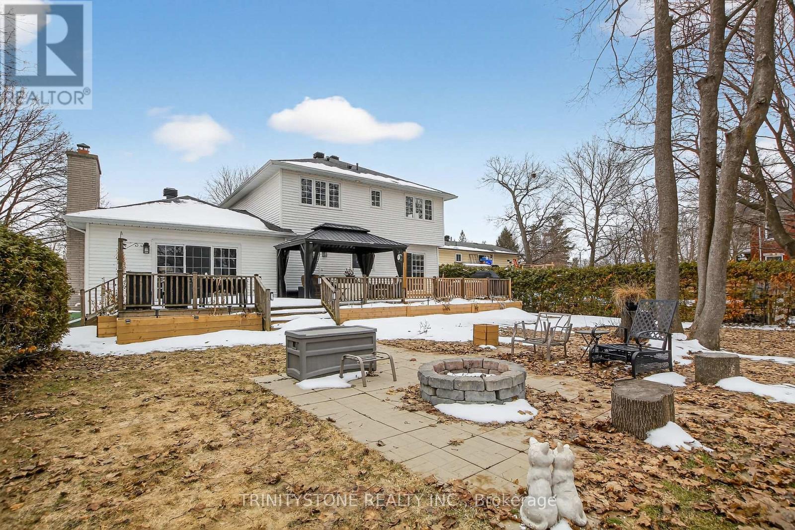 259 LAKE AVENUE E
