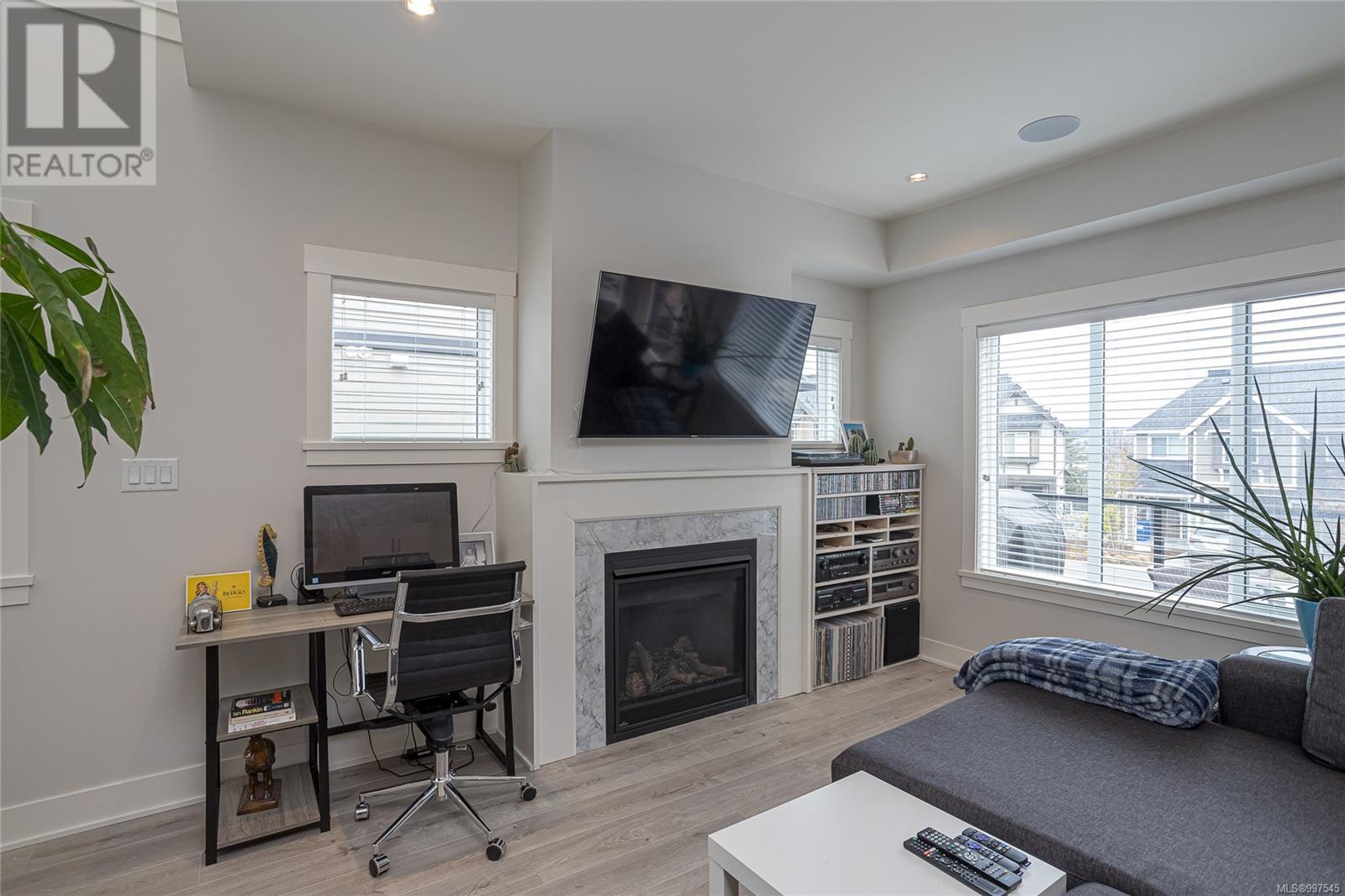 1212 Moonstone Loop