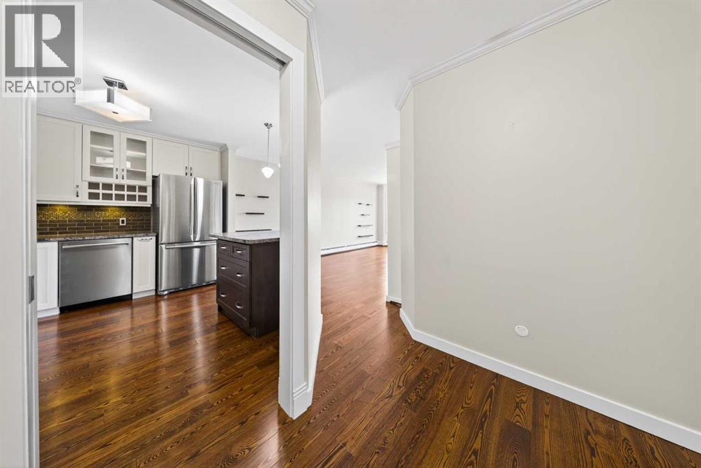 3402, 3402 Hawksbrow Point NW