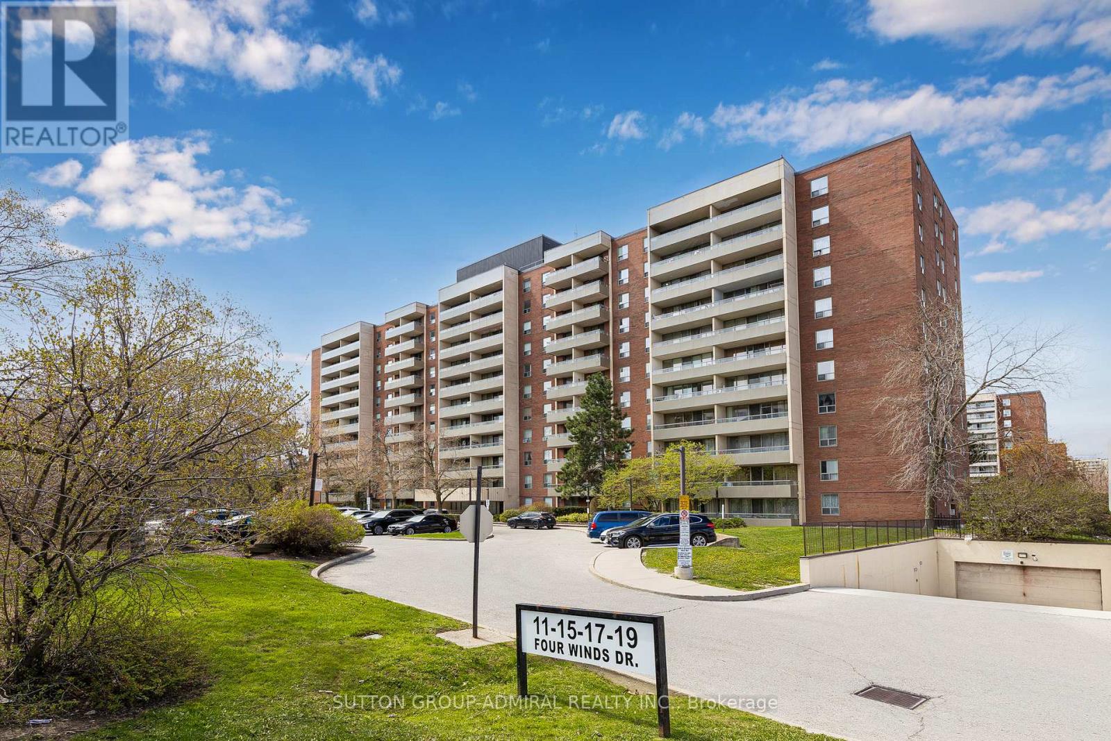 Photo 1 of 32 — 1103 - 19 FOUR WINDS DRIVE Unit 1103, Toronto (York University Heights), ON M3J2S9