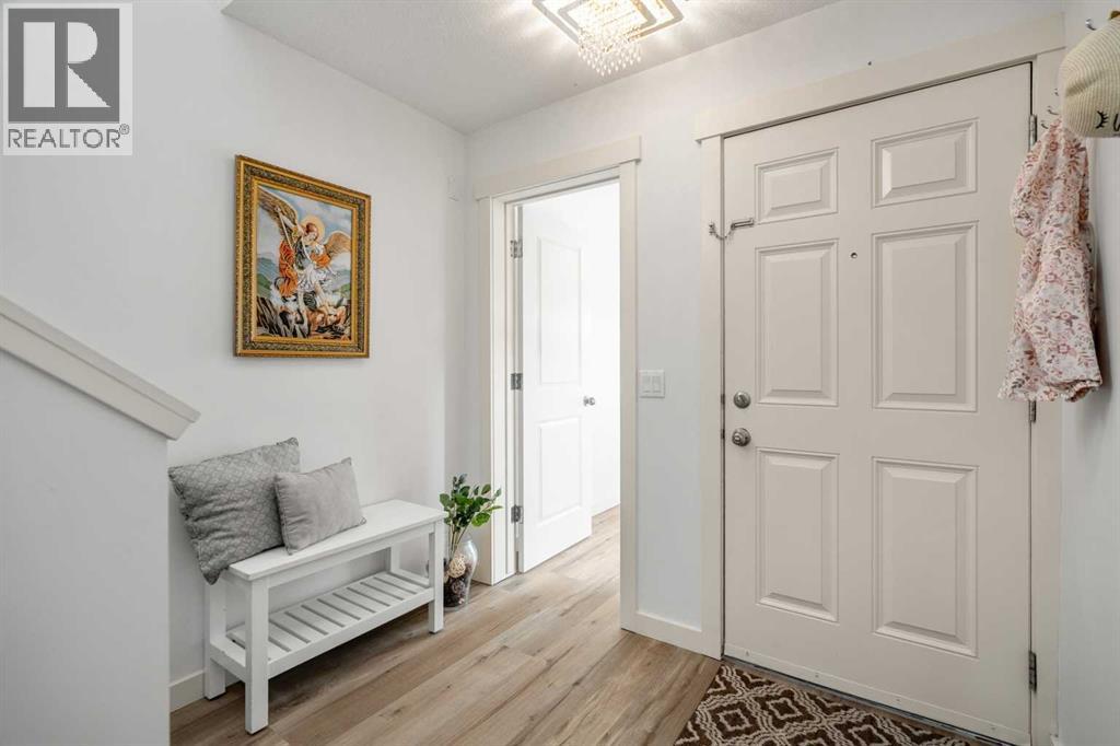 808 Coopers Square SW