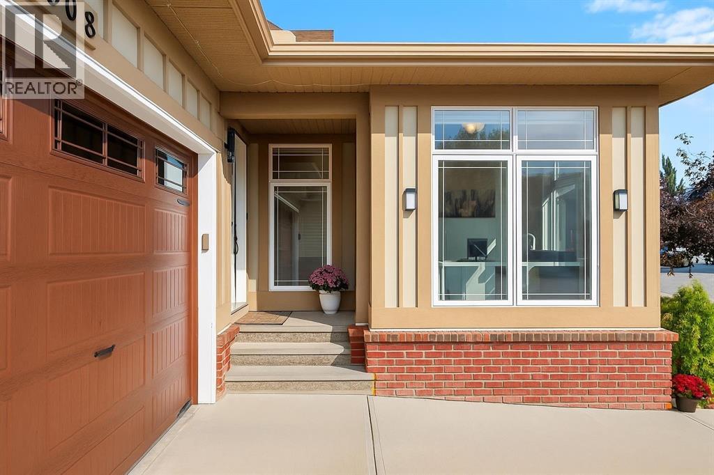 808 Coopers Square SW