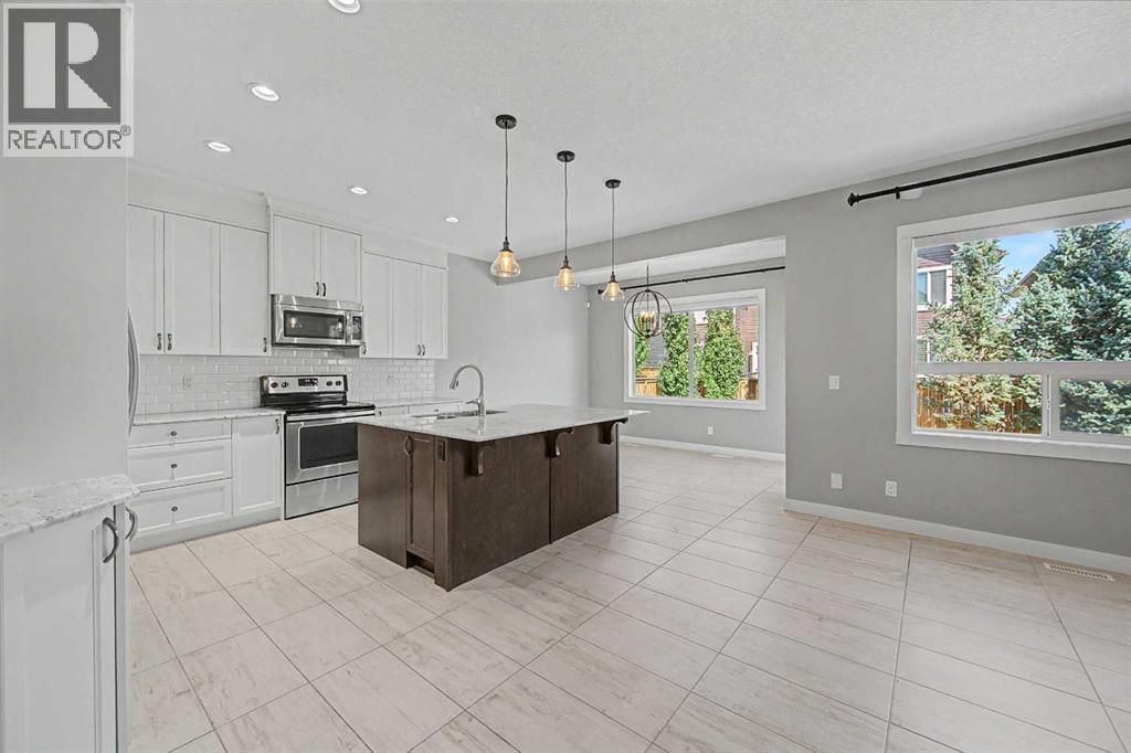604 Midtown Place SW