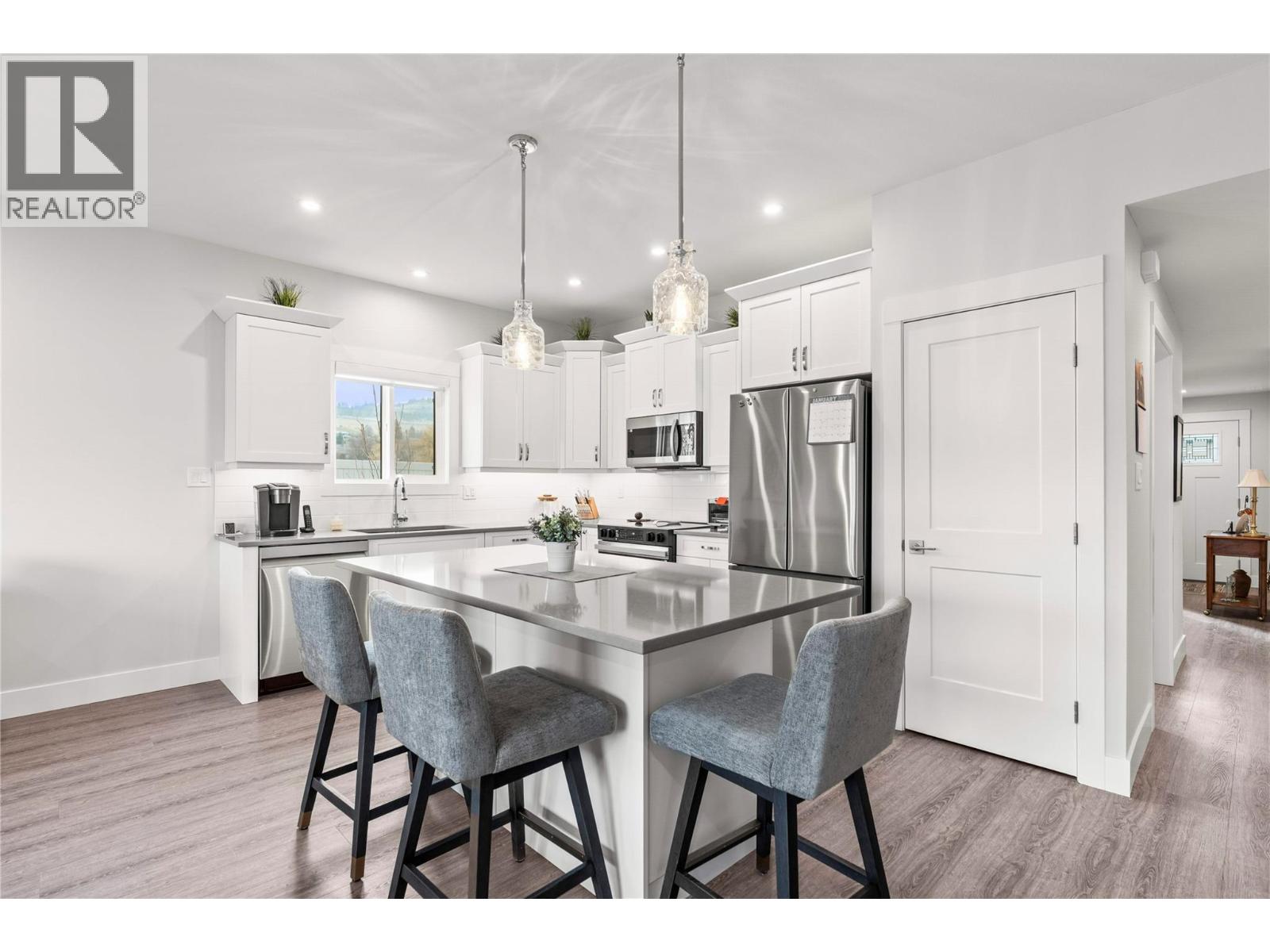 6453 Okanagan Landing Road