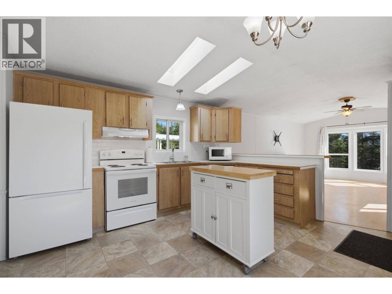 22 803 HODGSON ROAD