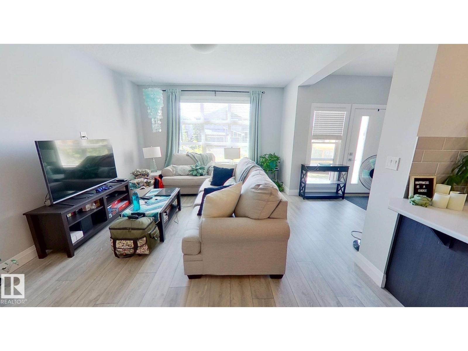 3632 8 AV SW