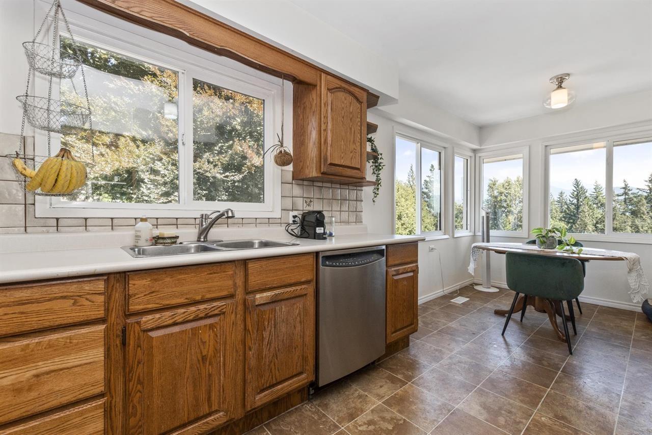 10005 KENSWOOD DRIVE|Little Mountain