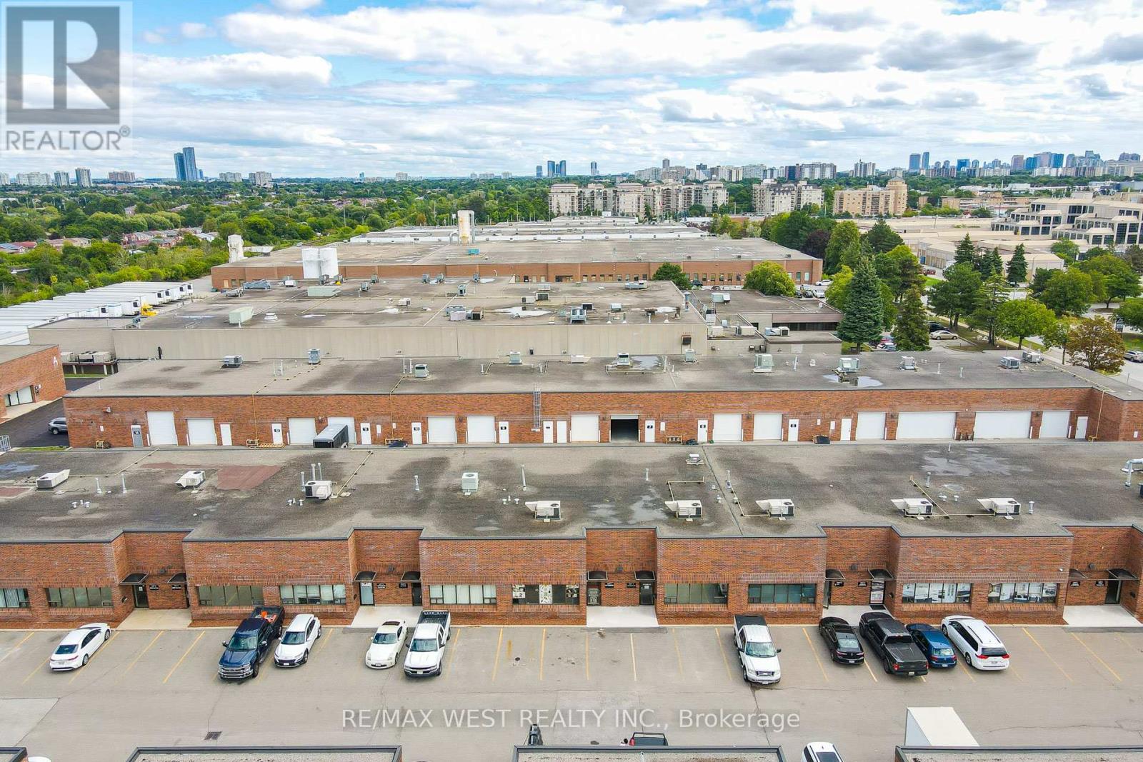 8 - 116 VICEROY ROAD