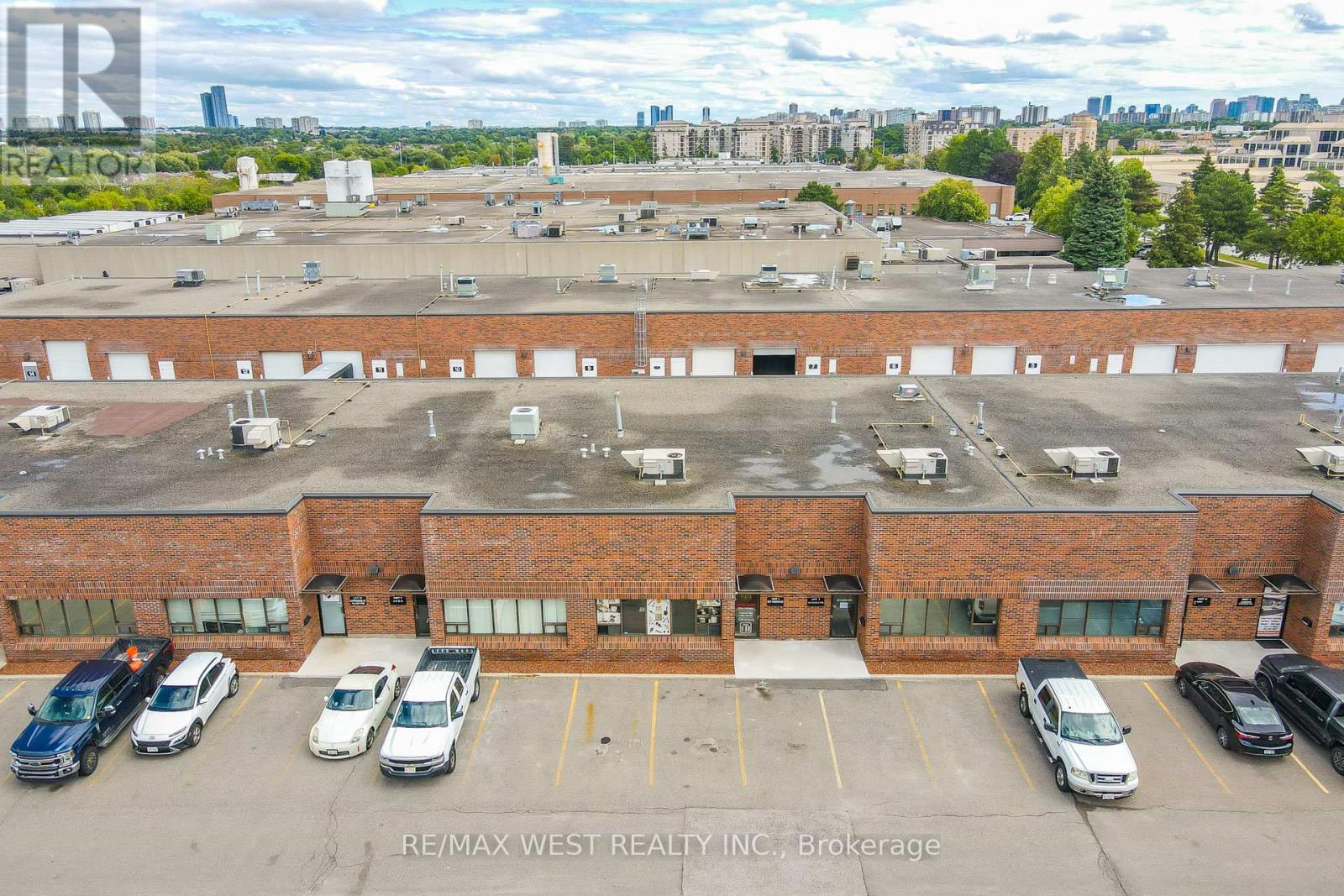 8 - 116 VICEROY ROAD