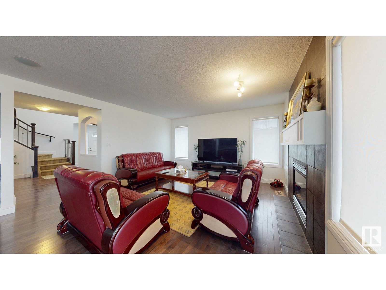 5440 1A AV SW