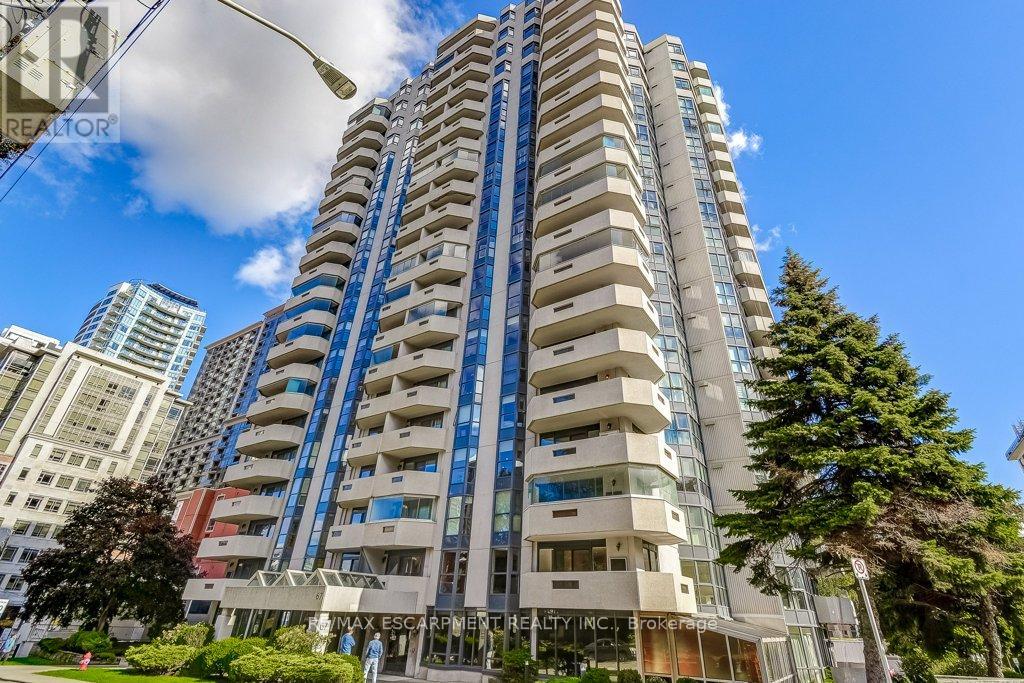 9D - 67 CAROLINE STREET S