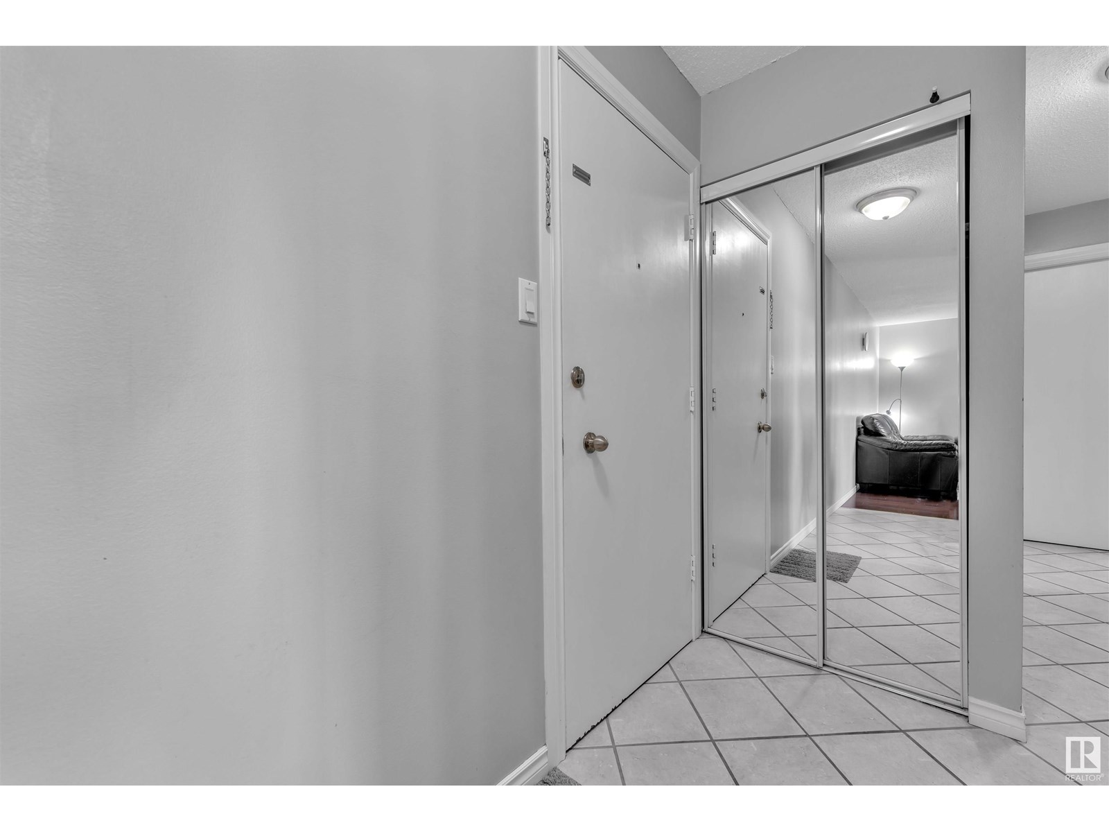 #301 3835 107 ST NW