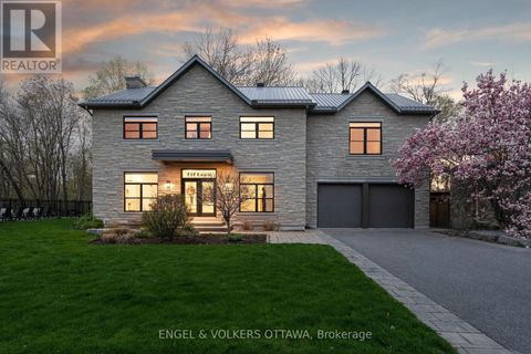 15 CAMWOOD CRESCENT Ottawa ON K2H7X1