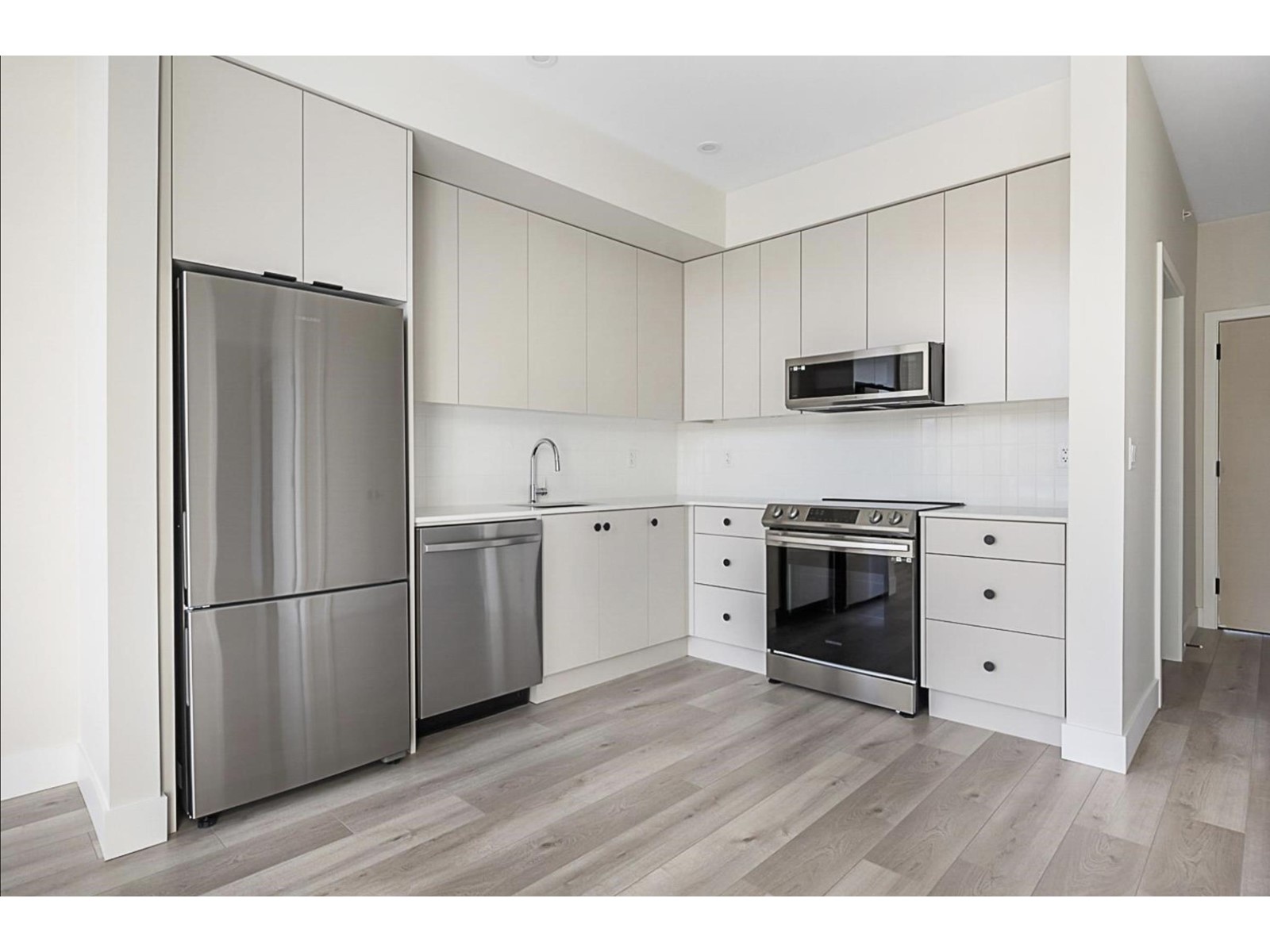 401 45505 CAMPUS DRIVE|Garrison Crossing