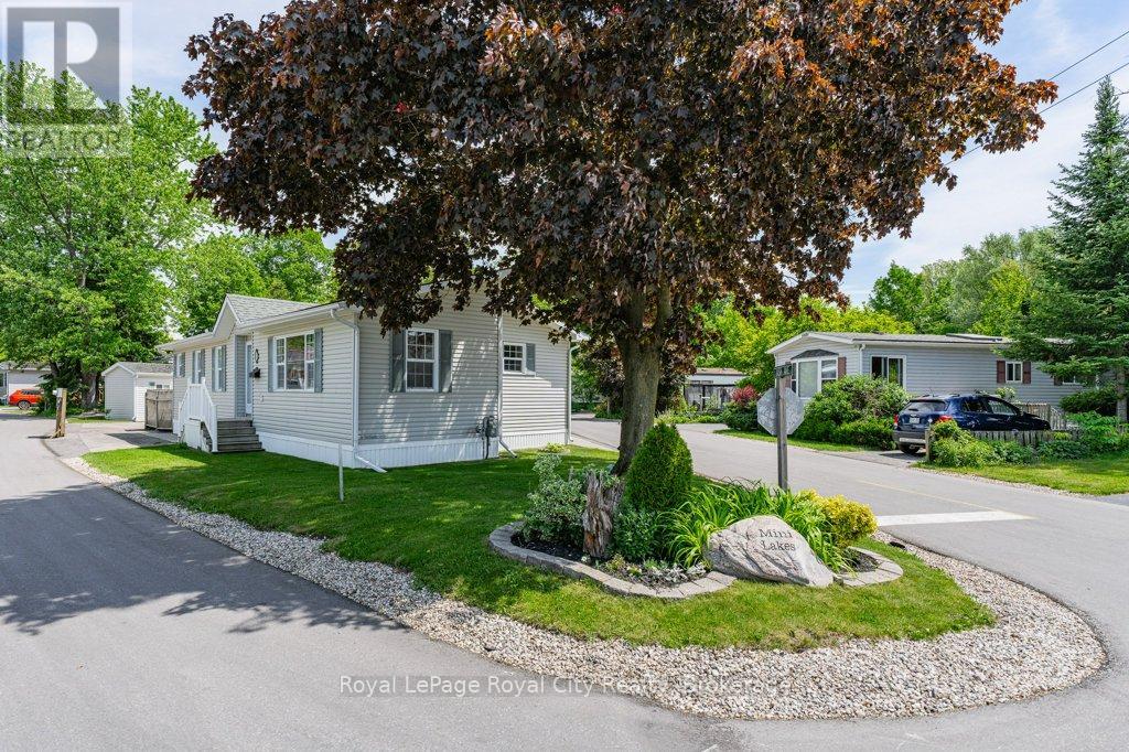 1 PINE LANE