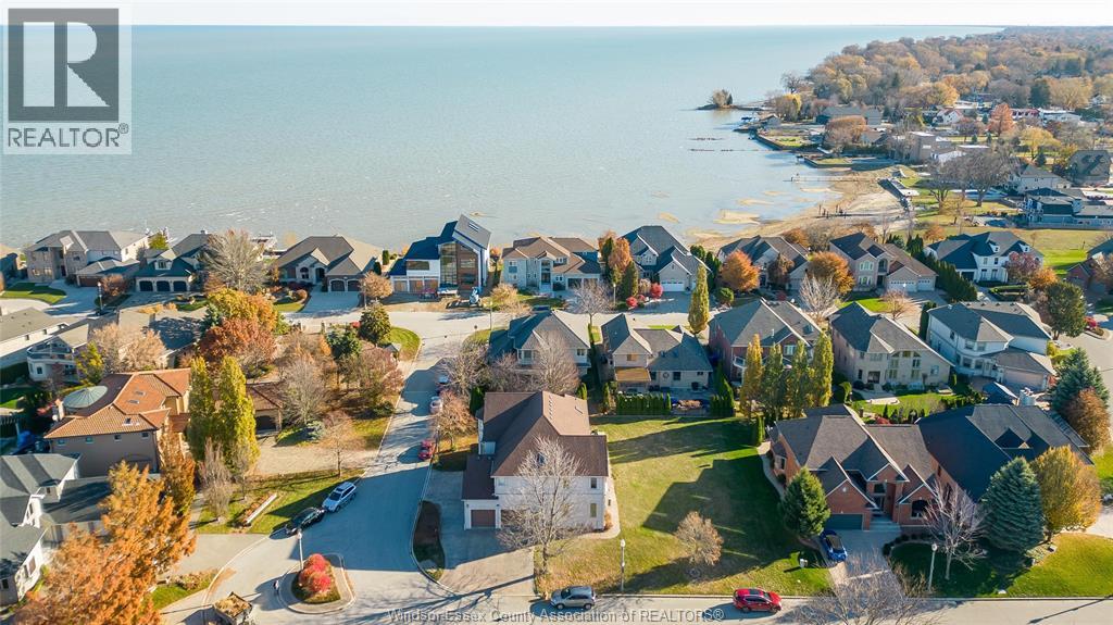 460 SHOREVIEW CIRCLE