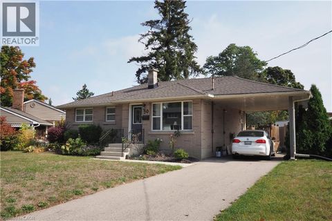 50 EARLSCOURT Crescent Woodstock ON N4S5H3