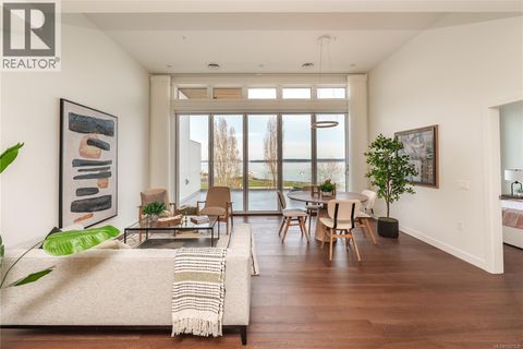 401 9570 Fifth St Sidney BC V8L2W5