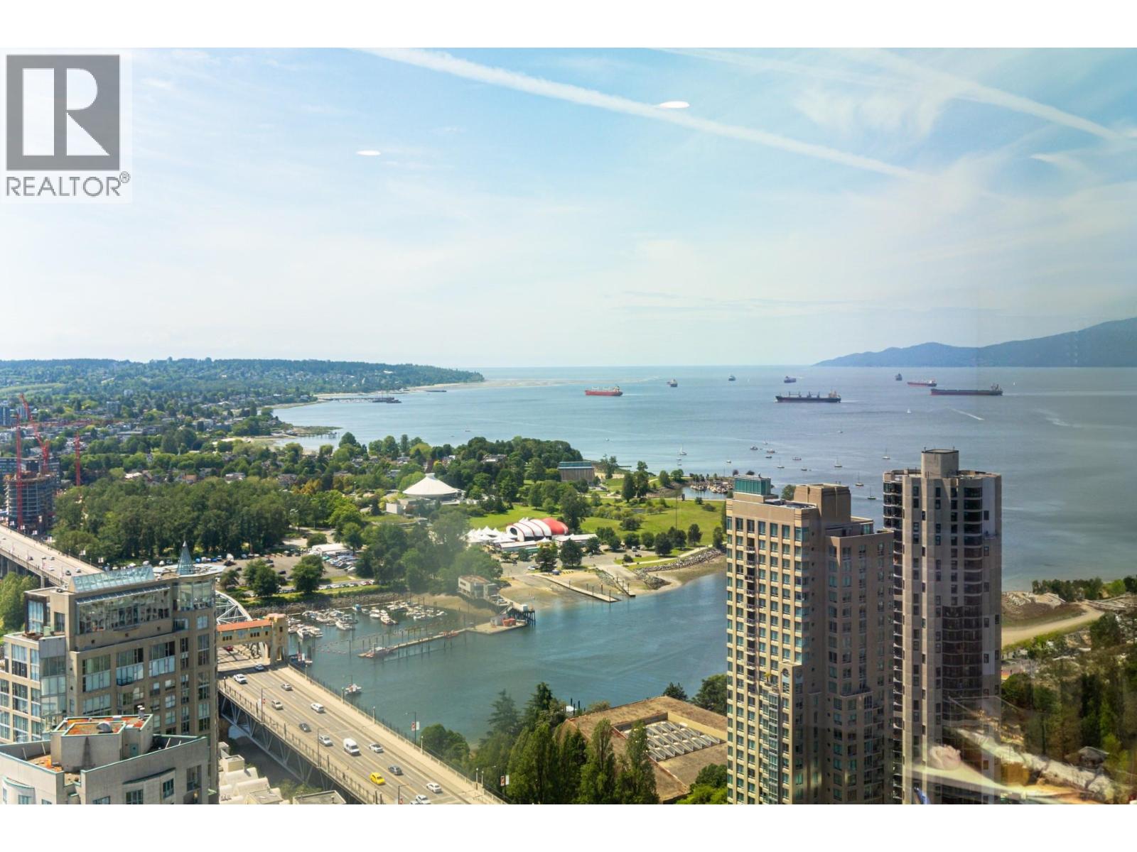 3501 889 PACIFIC STREET